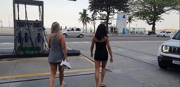  Sacanagem em Copacabana Novinha Lunna Real e Monique Lopes com Dj Jump
